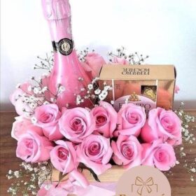 Rosas, Chocolate y Bebida
